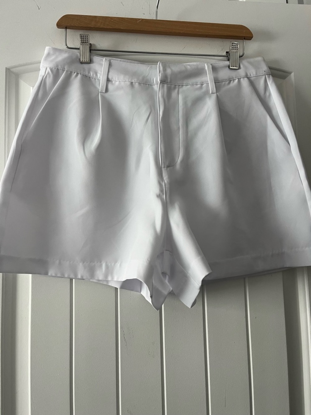 Edited High-Waist White Tailored Women's Bermuda Shorts